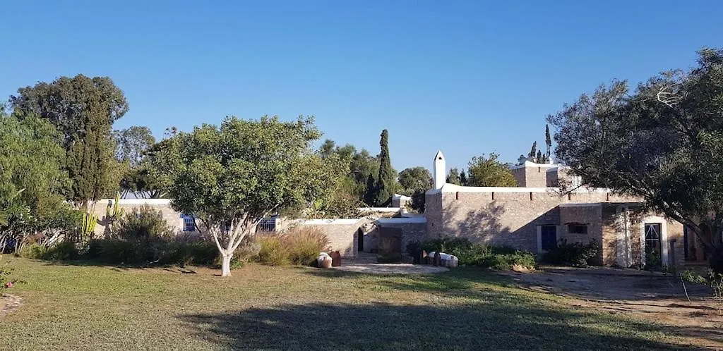 Comme Un Hameau De Charme Dominant L'Ocean Βίλα Εσαουίρα