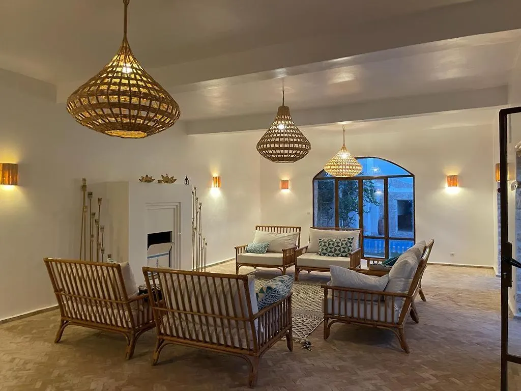 Comme Un Hameau De Charme Dominant L'Ocean Βίλα Εσαουίρα 0*,